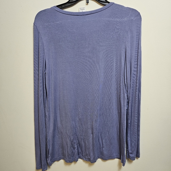Pret-a-porTEE medium periwinkle blue long sleeve shirt‎ - Picture 4 of 4